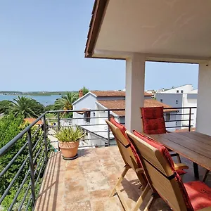  Apartment Vinka